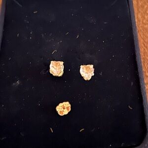 Light pink heart rhinestone earrings